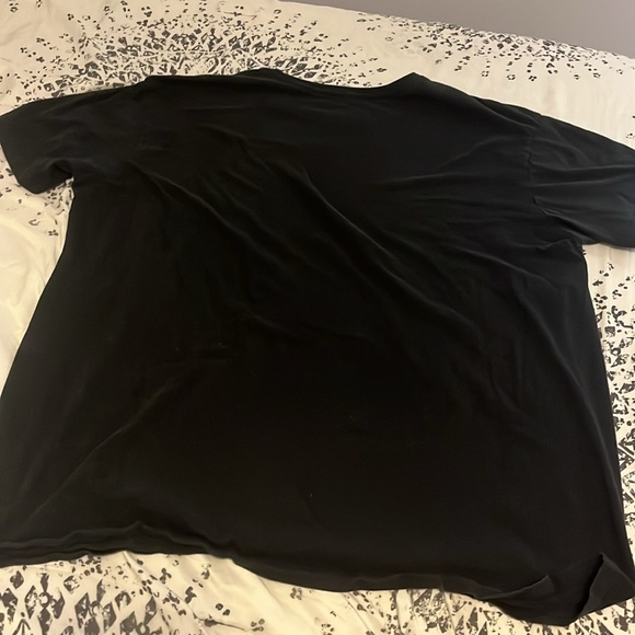 Hot Topic Twenty One (21) Pilots Graphic Tshirt. Size L - Picture 3 of 3